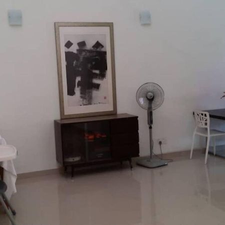 Terrace House Near Stulang Laut Ciq Midvalley Ksl For 7Pax Johor Bahru Exterior photo
